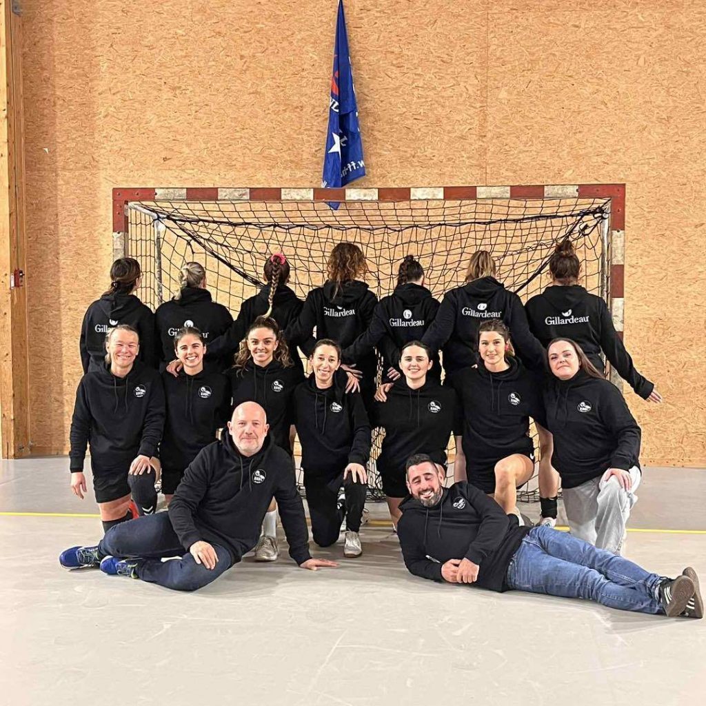 Textile personnalisé équipe de sports ELS Sports à la Rochelle