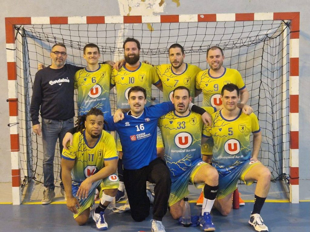 Textile personnalisé équipe de handball ELS Sports à la Rochelle