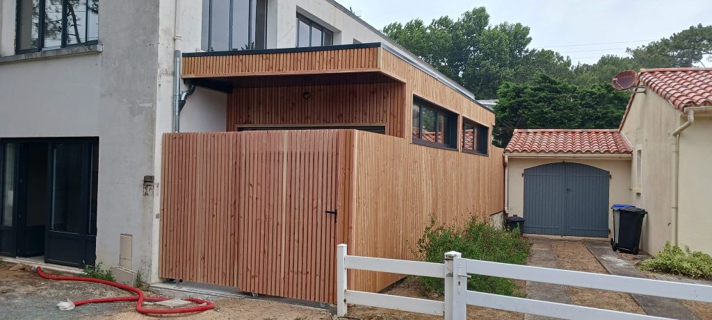 Extension en bois Roblin Menuiserie Sables d'Olonne