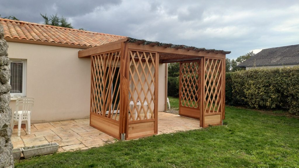 Pergolas en bois Roblin Menuiserie Sables d'Olonne